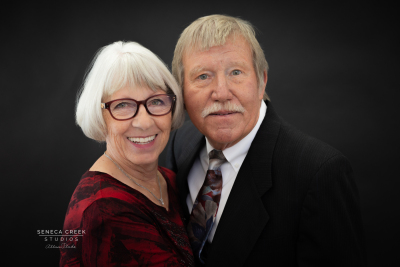 Dan-and-Letha-Nusz-family-photos-couple-laramie-wyoming-family-photographer-studio-Seneca-Creek-Studios-221201-SCS13066-94-Copyright-Allison-Pluda