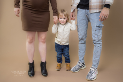 Gracie Brown Pregnancy and Family Portraits | Laramie, Wyoming Maternity Photos and Family Photos | Seneca Creek Studios Portrait Studio Photographer