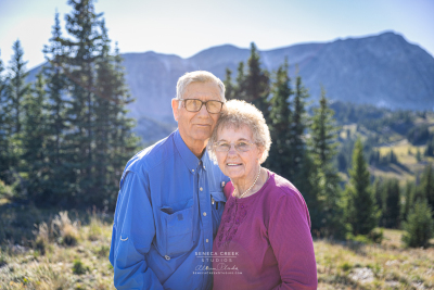 Olson Family | Outdoor Family Photos in the Mountains | Laramie Wyoming Family Portrait Photographyer | Seneca Creek Studios